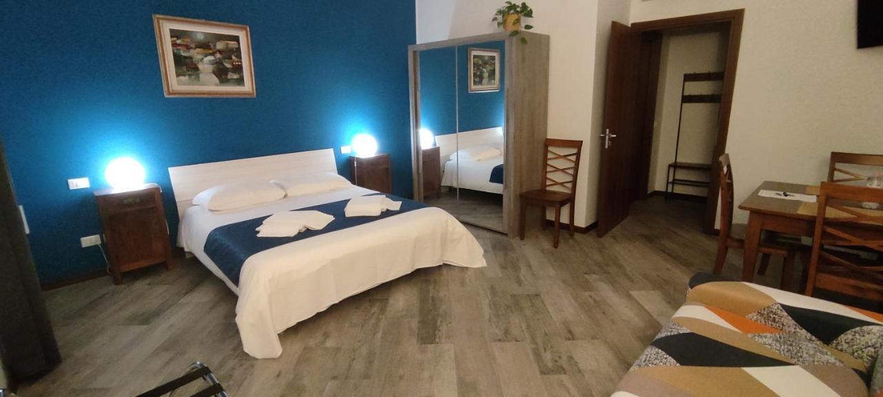 Sansirofiera Rooms ミラノ エクステリア 写真